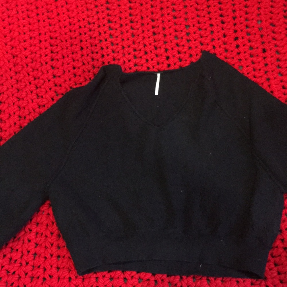 Free people sweater barley used. Originally 128$